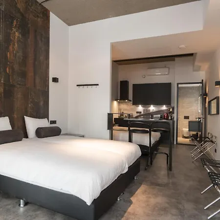 Midtown Aparthotel 3*