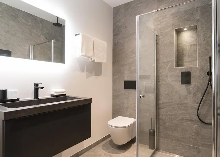 Midtown Aparthotel 3*