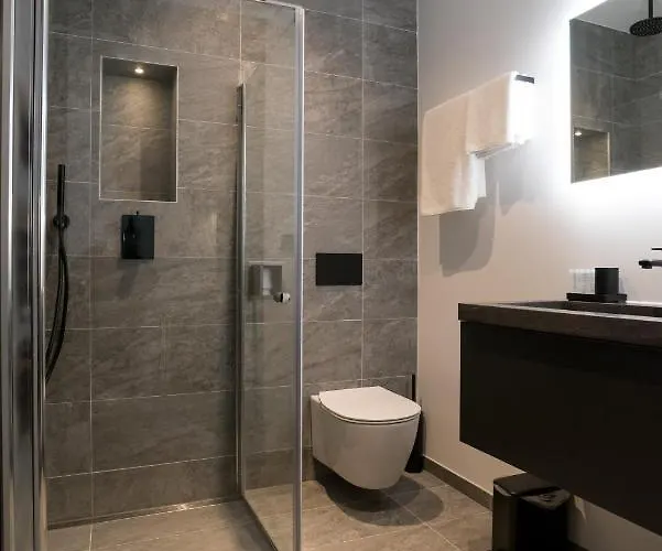 Midtown Apartahotel 3*